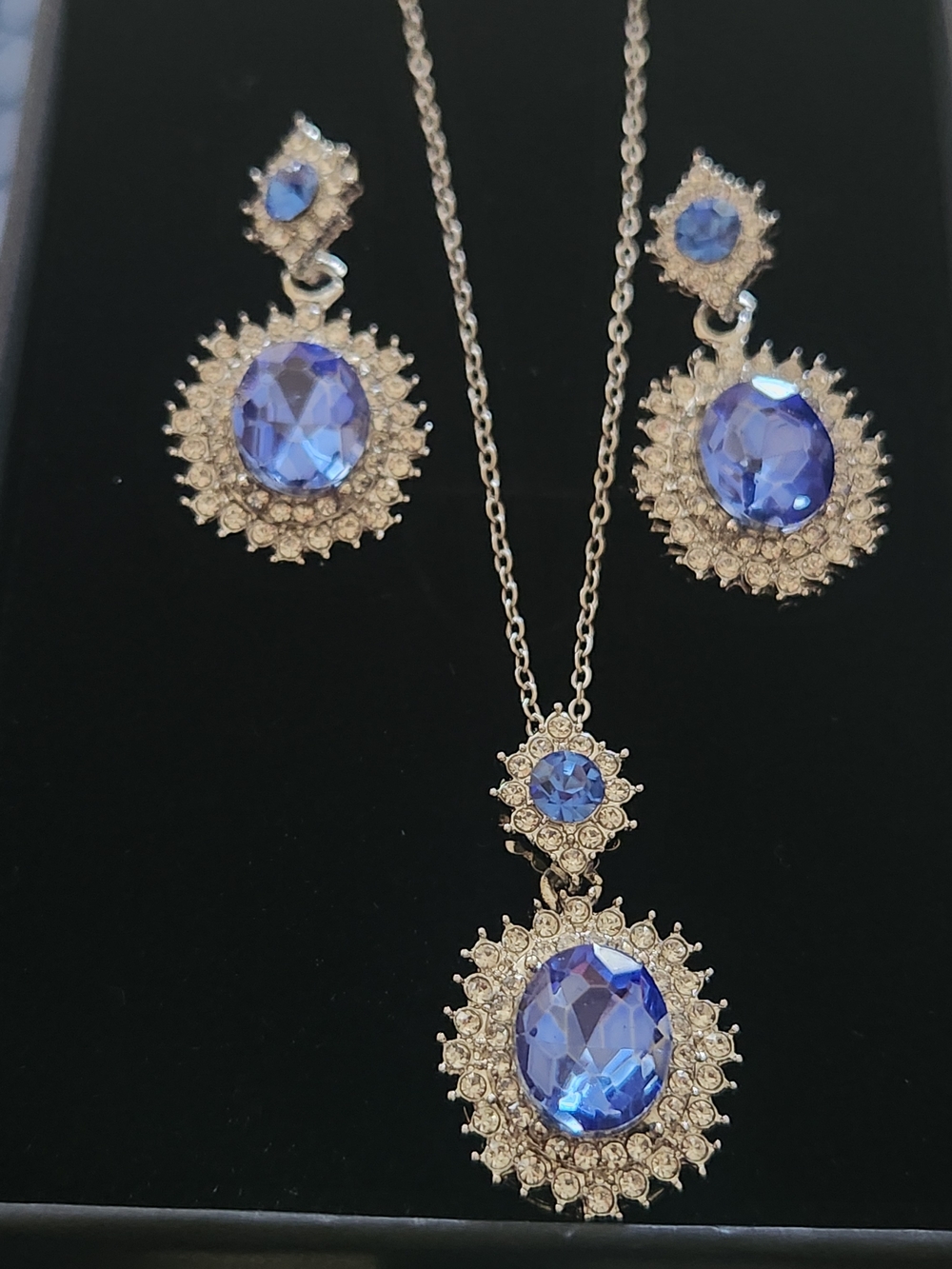Royal Blue Saphire Simulant Necklace and Earring Set In Platinum Plated Base